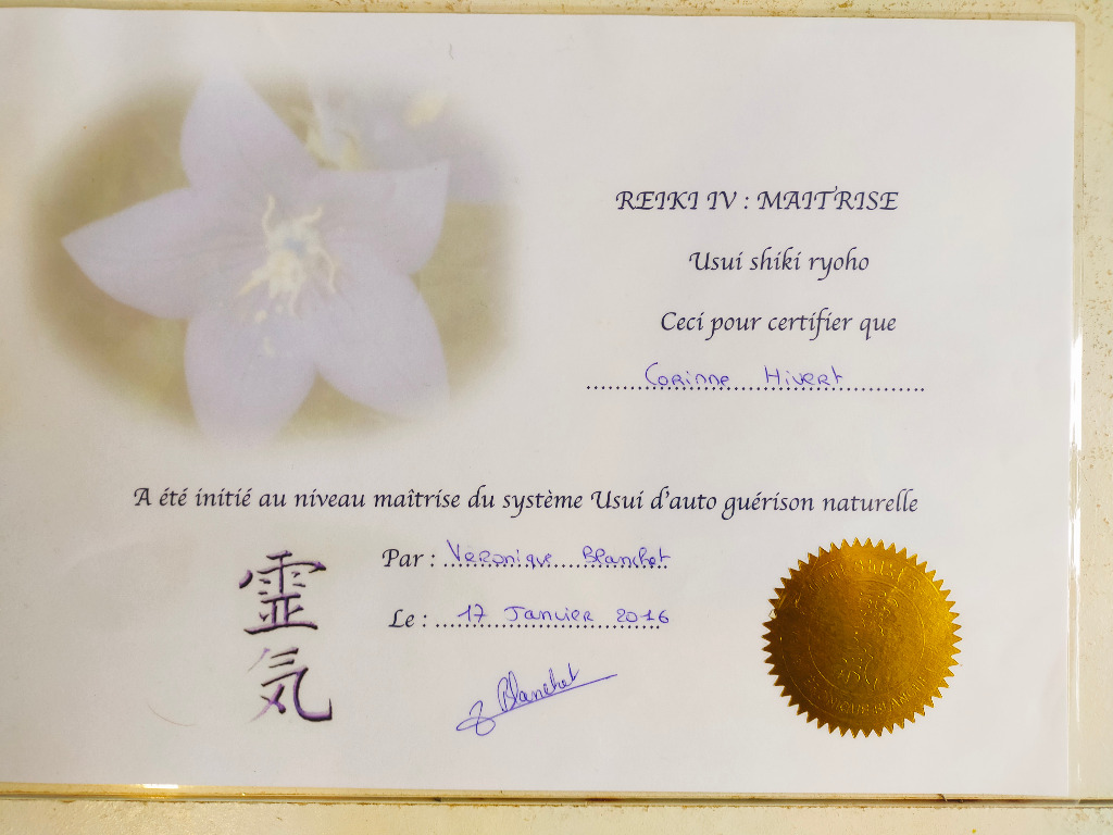 photo diplome CORINNE HIVERT