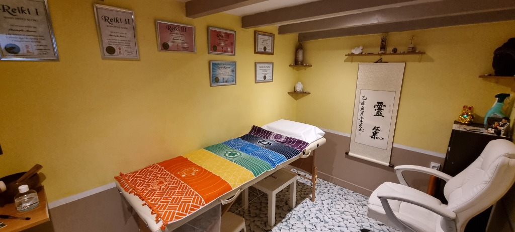 photo cabinet CHRIST REIKI