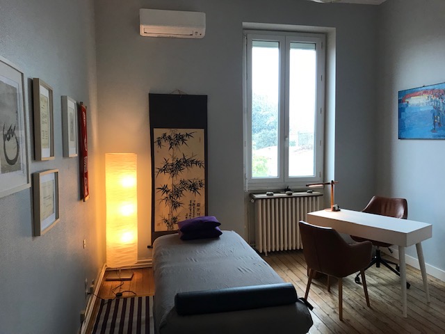 photo cabinet Valérie Calmès ⎹ SHIATSU d’Aquitaine