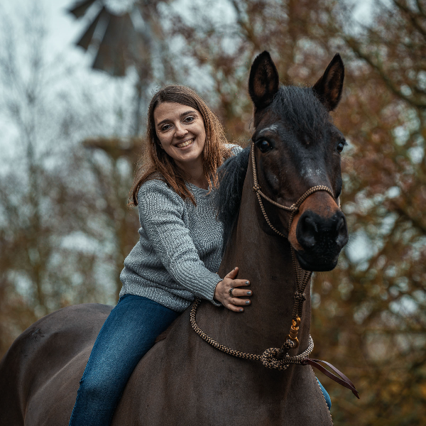 Julie JEKO - Shiatsu Equin