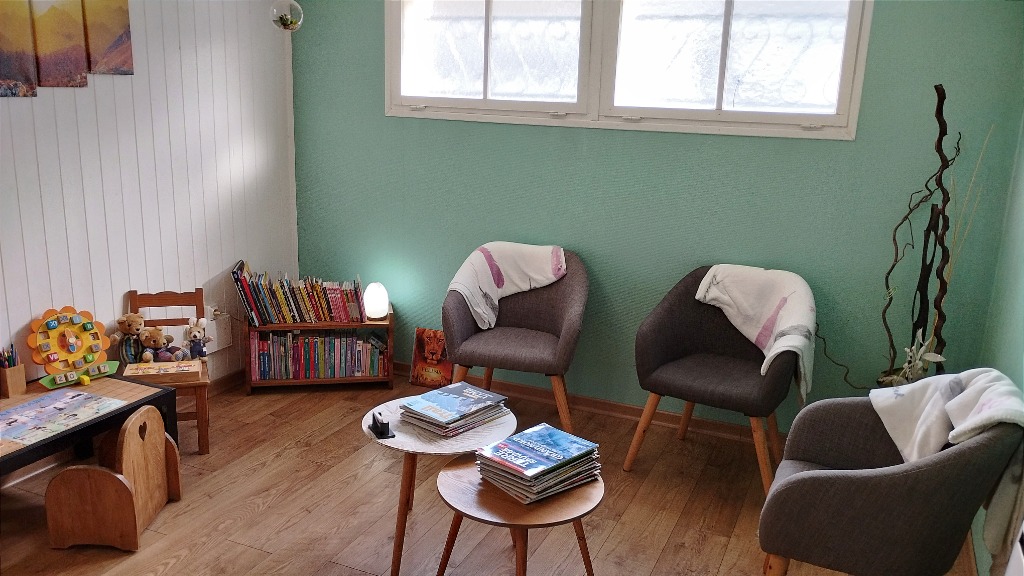 photo diplome PARIS Emilie