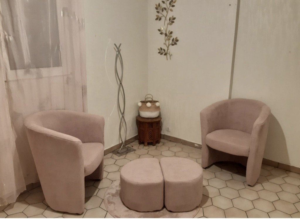 photo cabinet Laura saleh