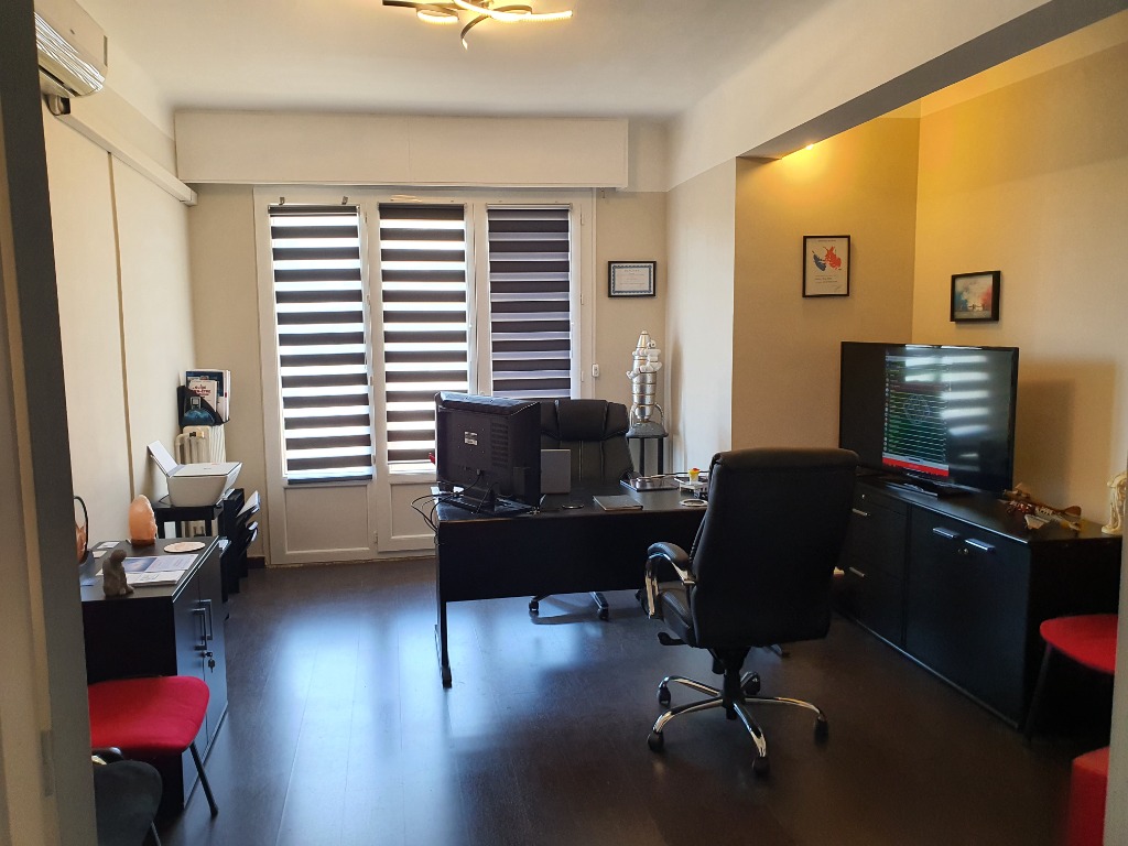 photo cabinet Michel GRECO