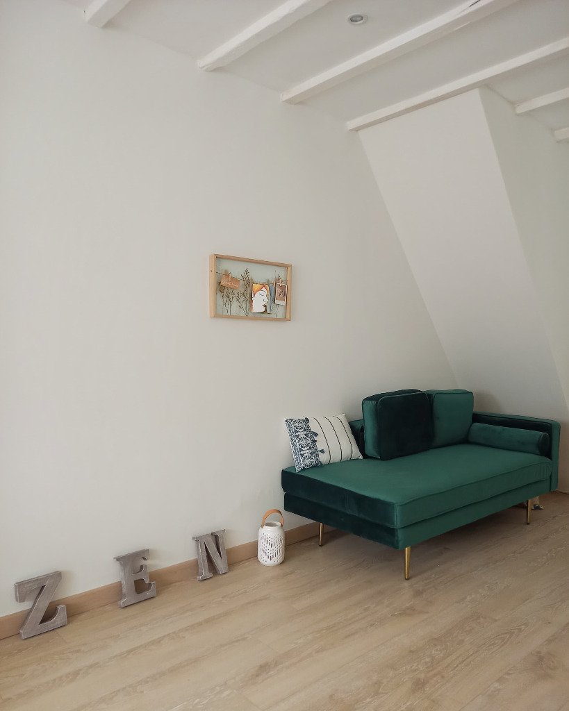 photo cabinet Isabelle PERROT-CORNU