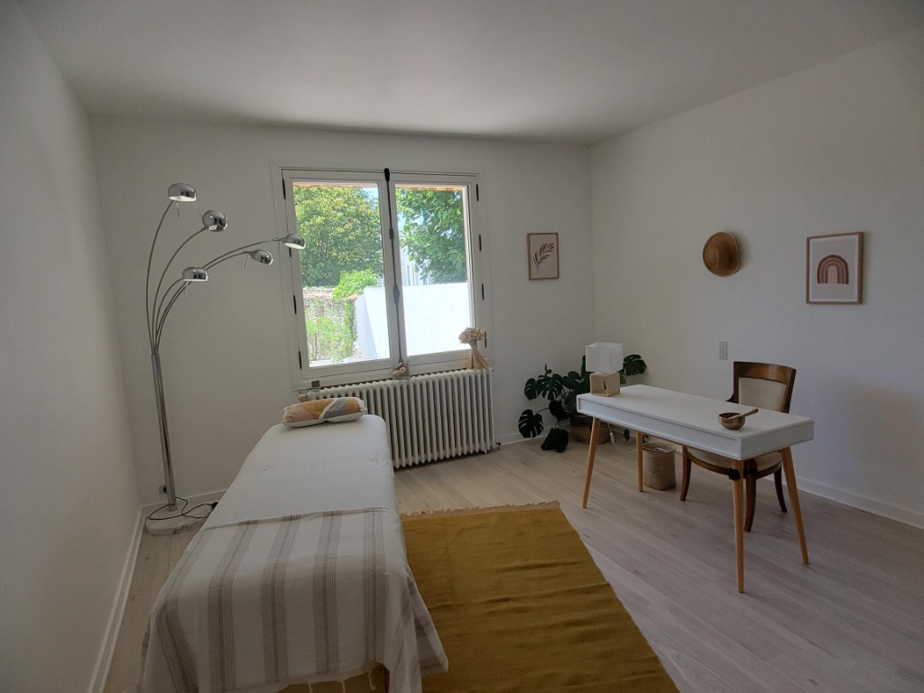 photo cabinet Cabinet de Naturopathie La Rochelle- Ile de Ré