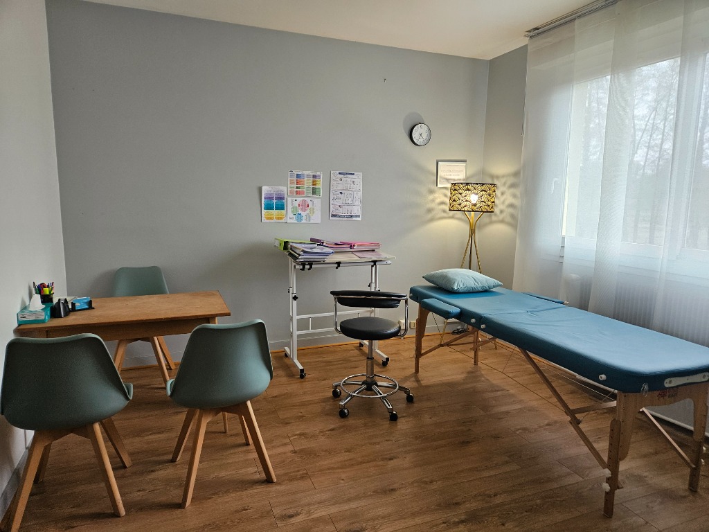 photo cabinet Emmanuelle BOURGEOIS 