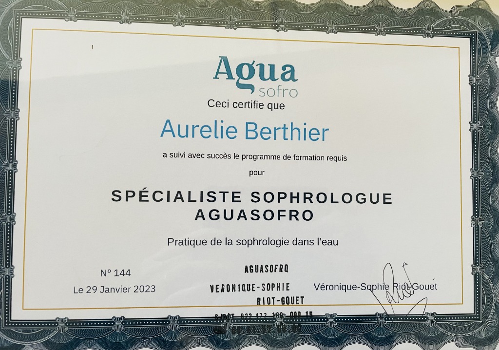 photo diplome Aurélie Crampou Sophrologue