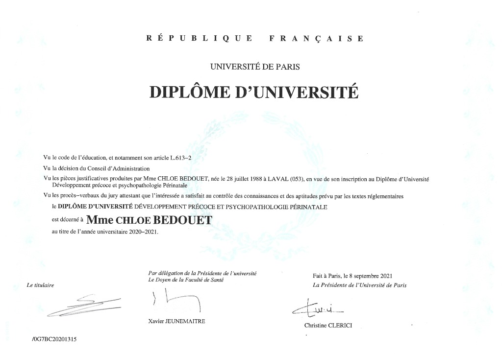 photo diplome Mal de mères- Chloé Bedouet