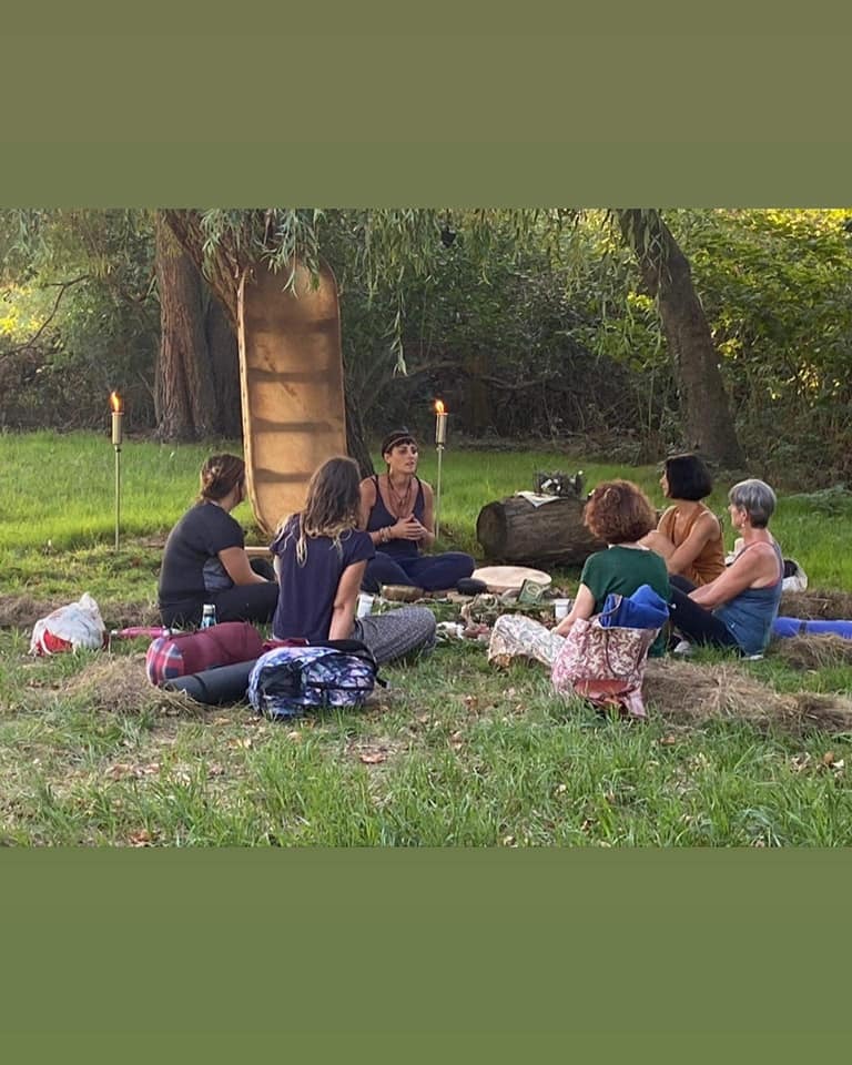 photo activite Femme Sauvage 