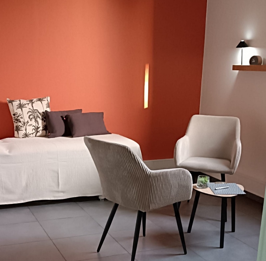 photo cabinet Christine Pemeja