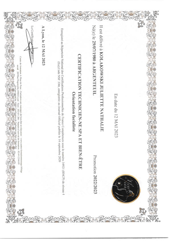 photo diplome Juliette Ly