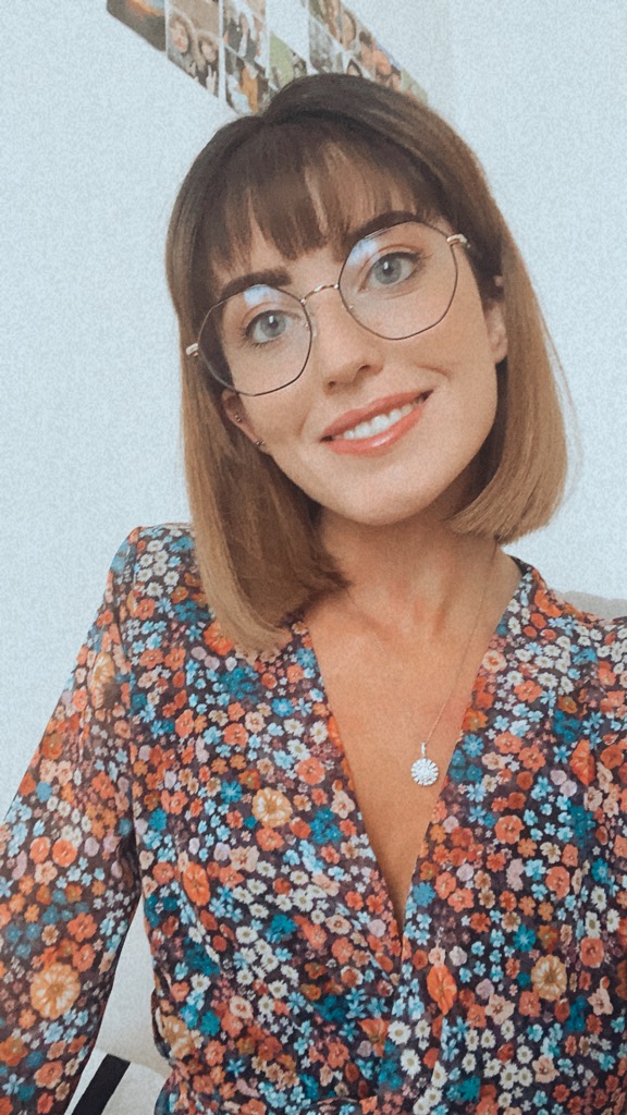 photo portrait Mathilde Burkel Ostéopathe 