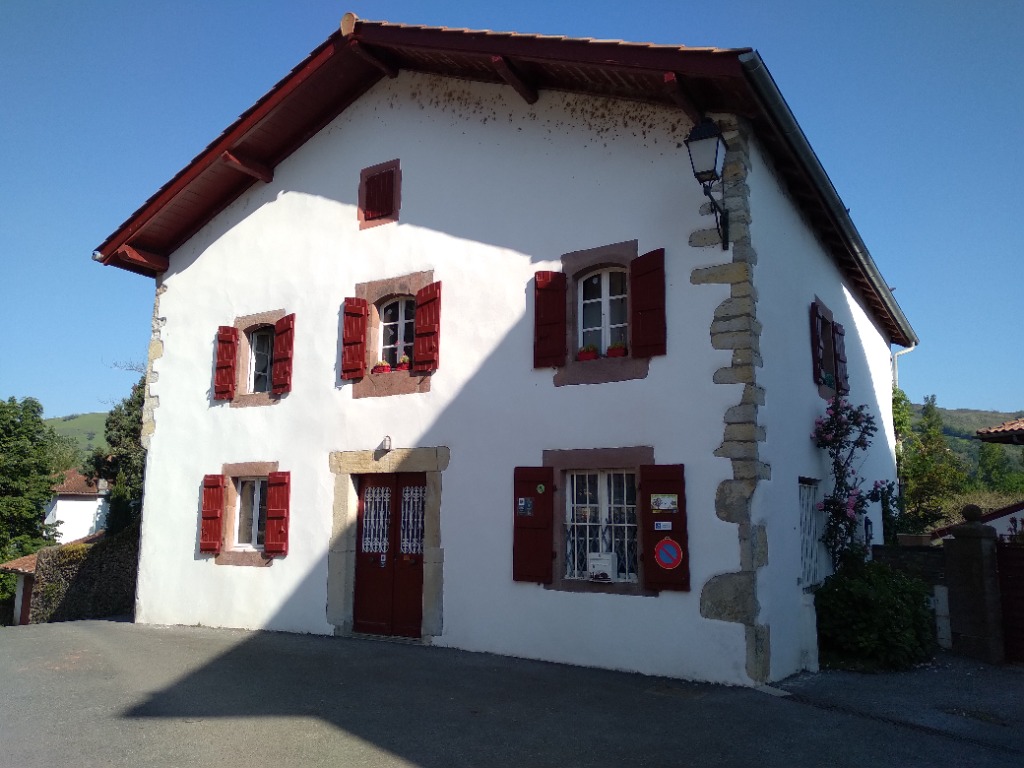 photo cabinet Dominique Heguy