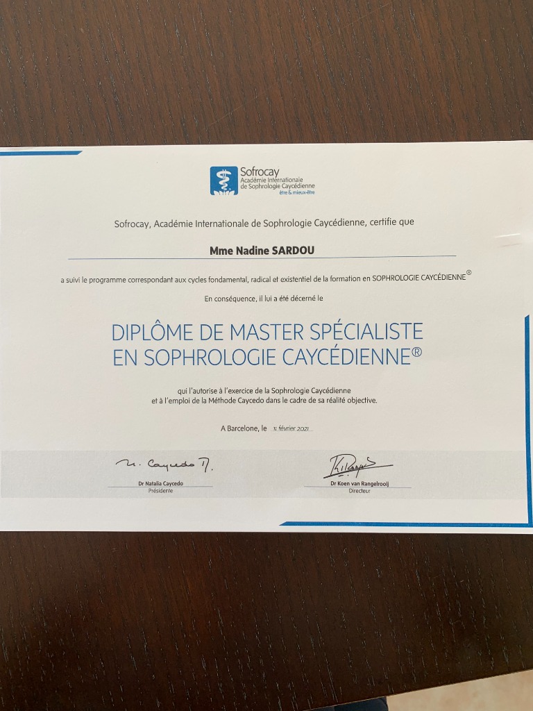 photo diplome Nadine Sardou
