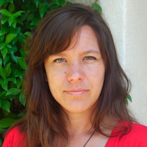 Julie-Lylamaya TOUJAN