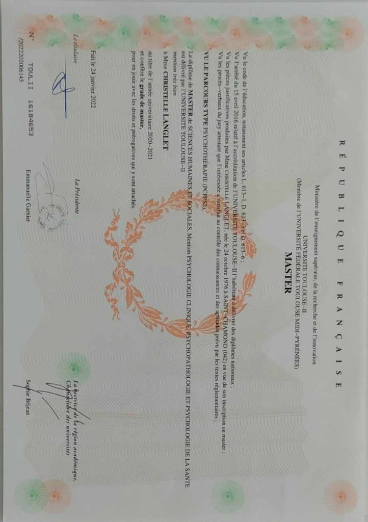 photo diplome Christelle Langlet Psychothérapie31