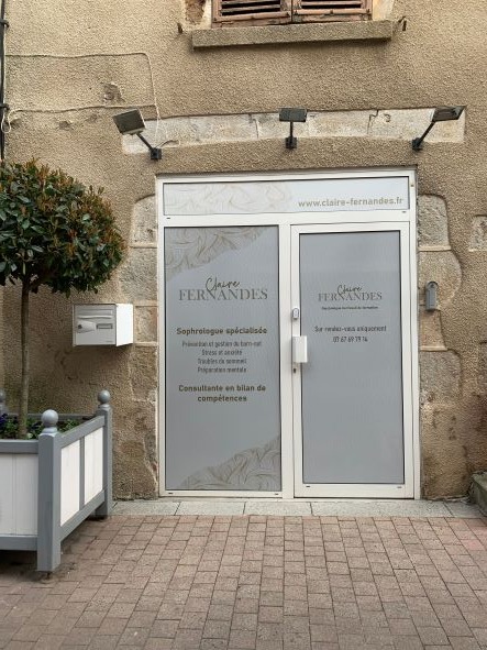 photo cabinet CLAIRE FERNANDES