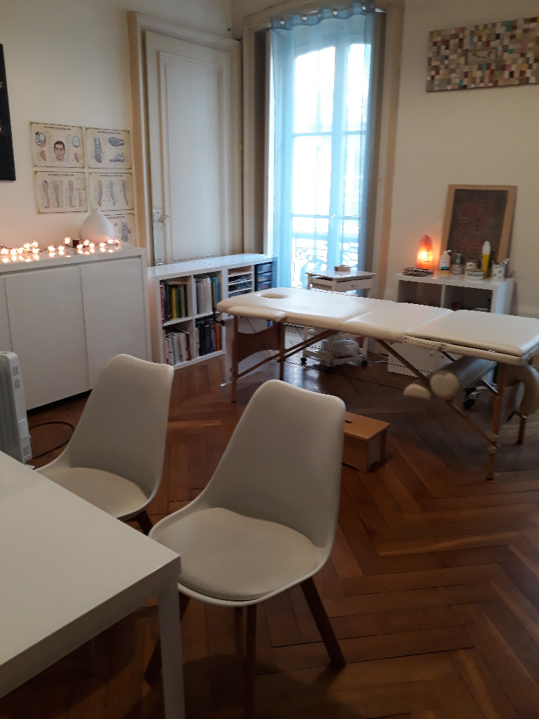 photo cabinet Nadine ECHENOZ