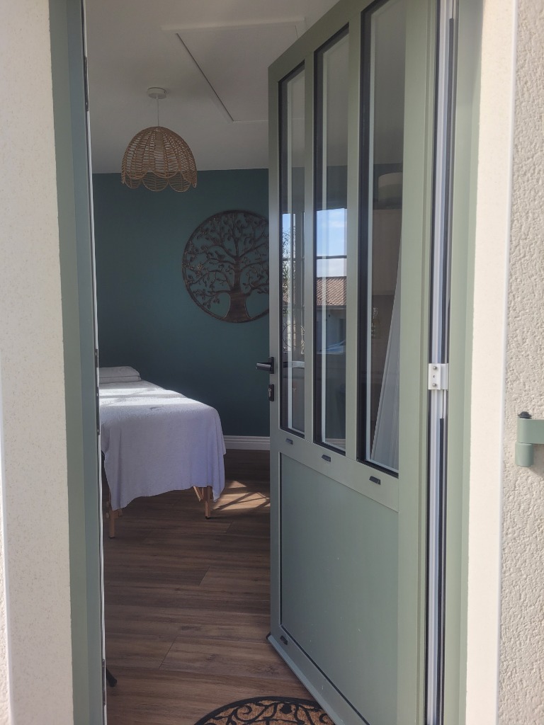 photo cabinet PRADIER Elodie OSTEOTHERAPEUTE