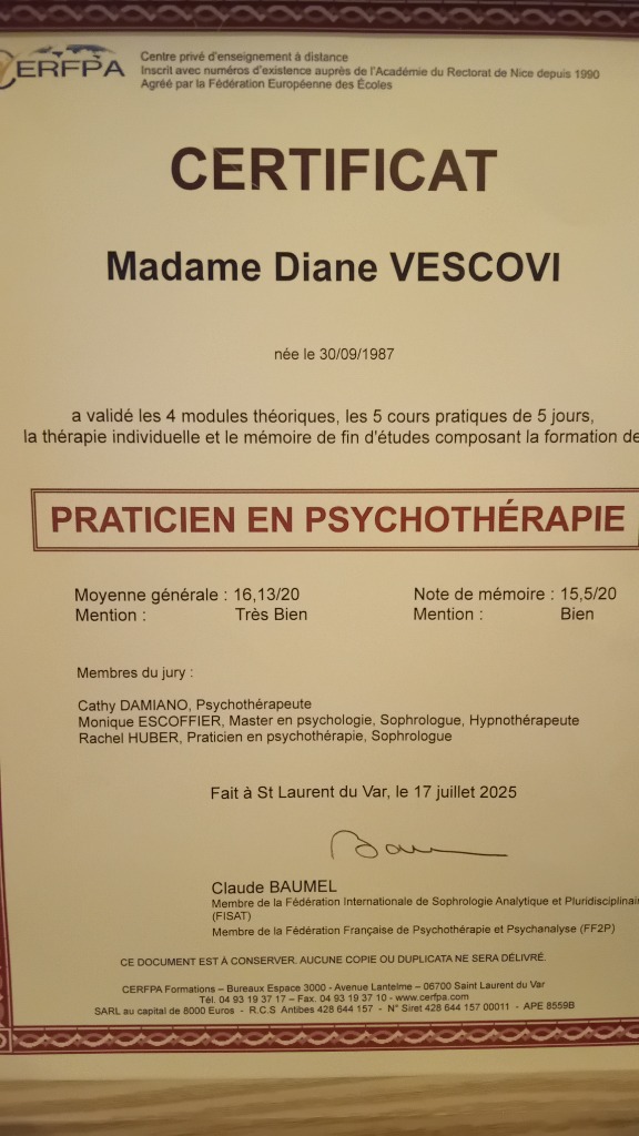 photo diplome Diane Vescovi «  SOI M’AIME »
