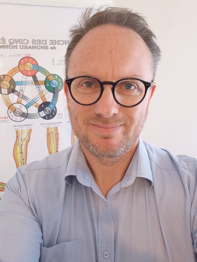 photo portrait Hervé RICHET ACUPUNCTEUR