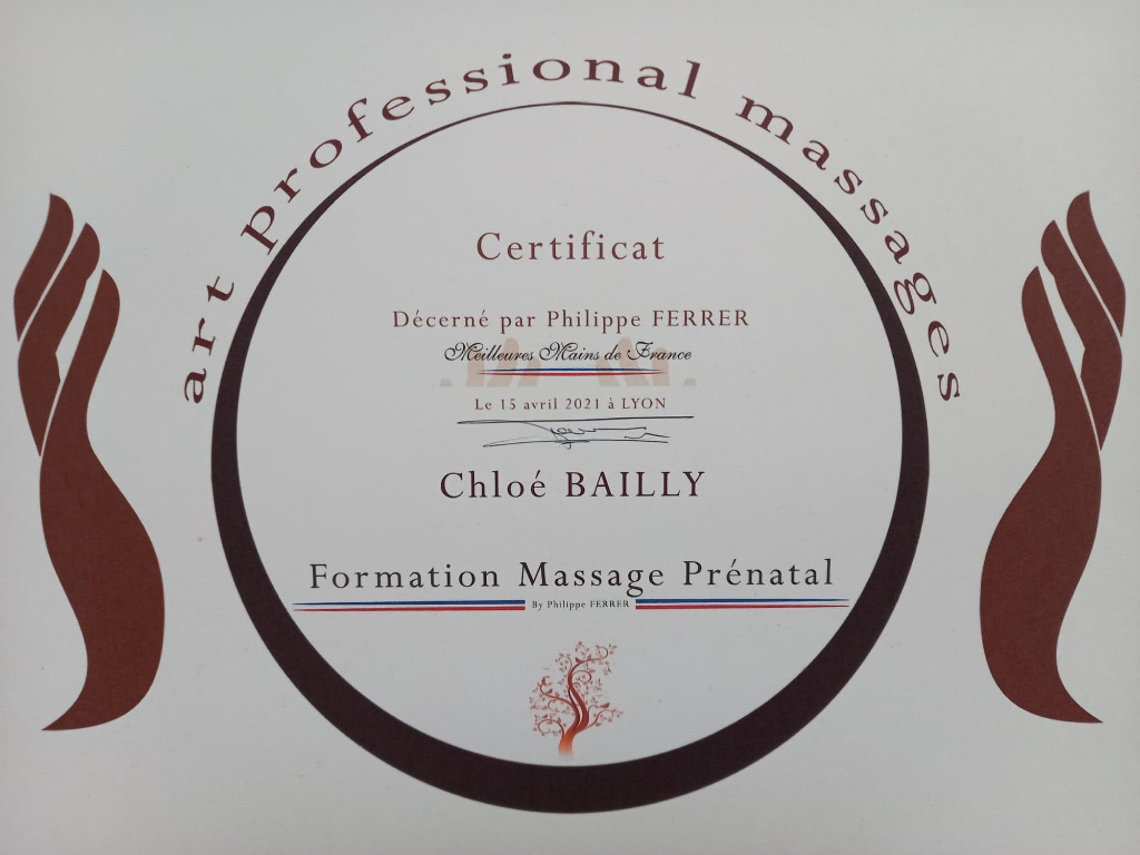 photo diplome Chloé Bailly Naturopathe