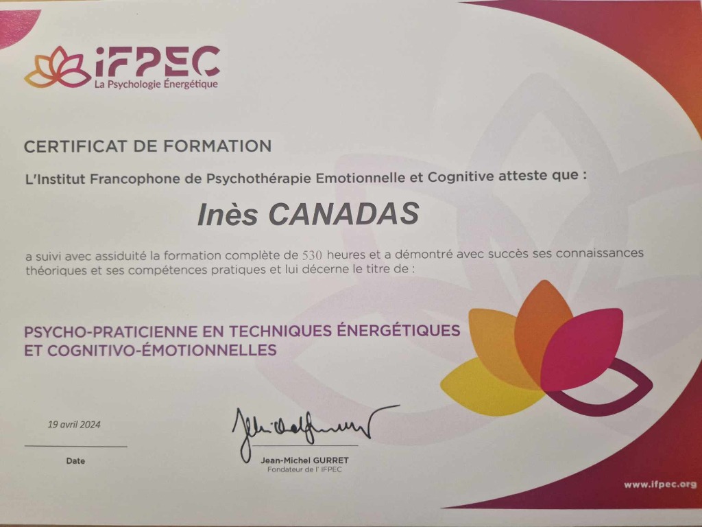 photo diplome CANADAS Inès