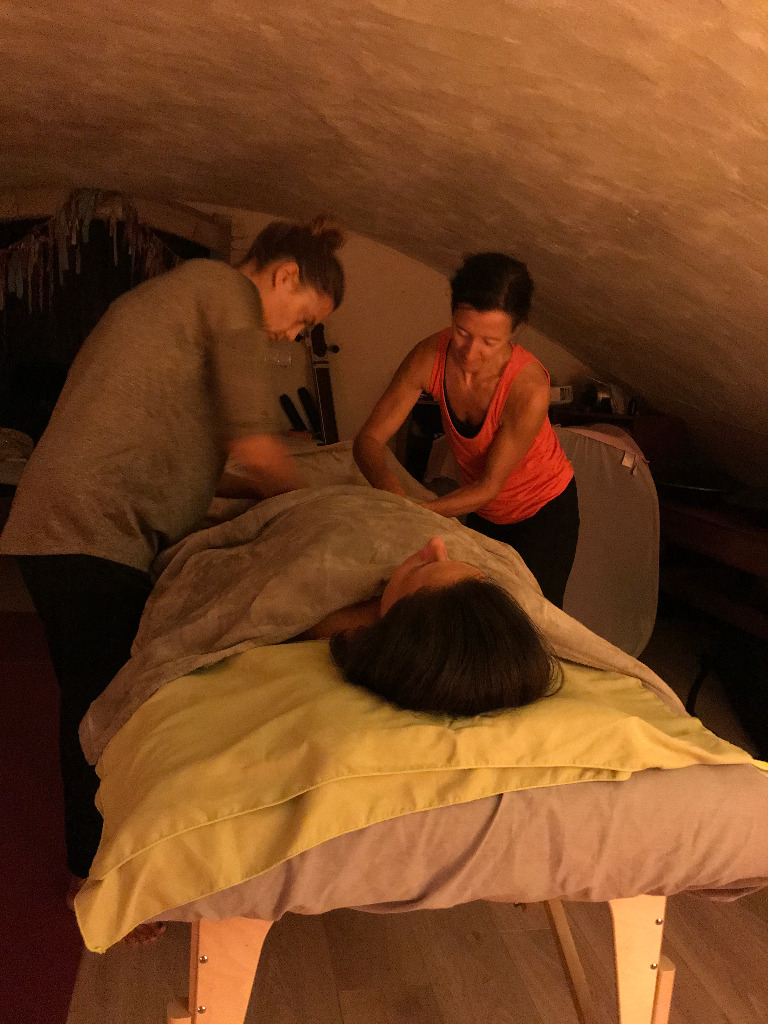 photo seance Camille Delas Naturopathie et bonnes herbes