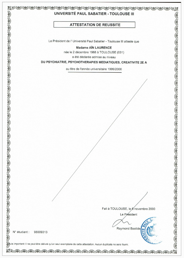 photo diplome Laurence Aïn