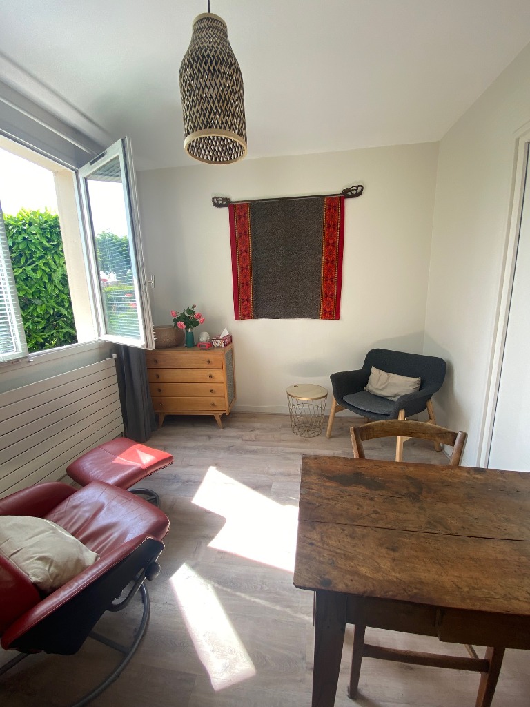 photo cabinet ASTRUC Marie-Sabine