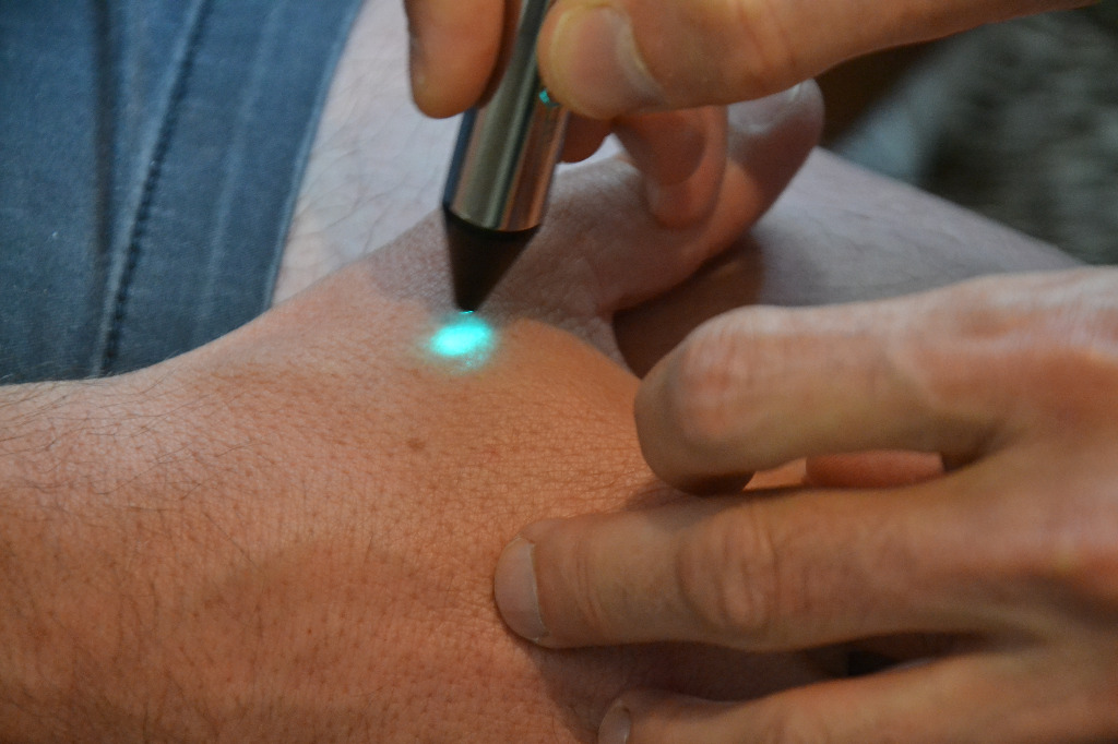 photo activite Nicolas Brossard Bioénergéticien ACMOS - Allergies