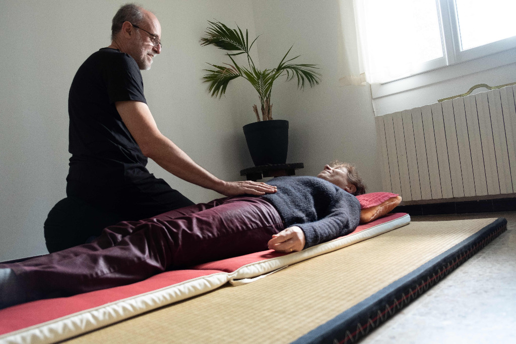 photo seance Michel AMIC Shiatsu Bastidan