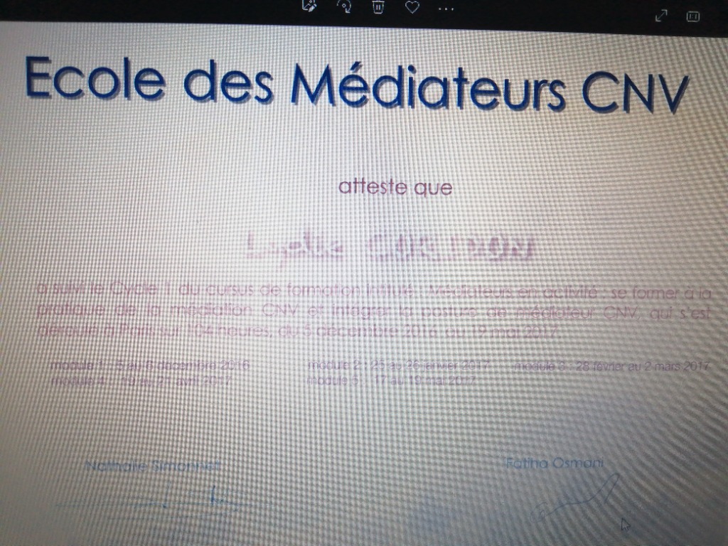 photo diplome Lydie Coridon