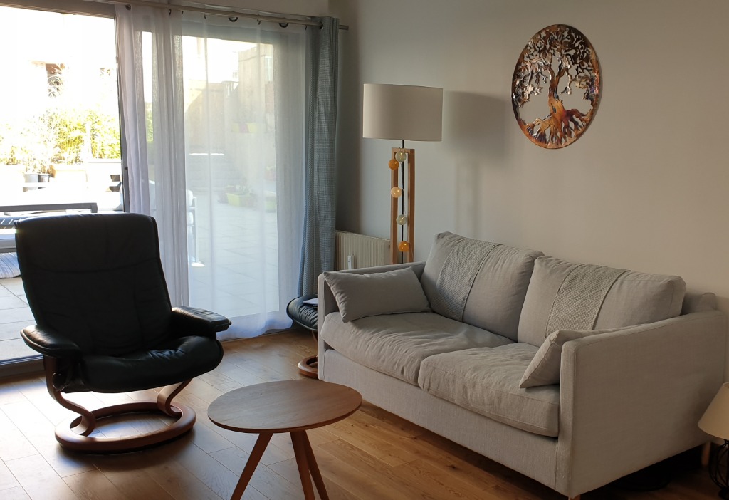 photo cabinet LE MAO Isabelle