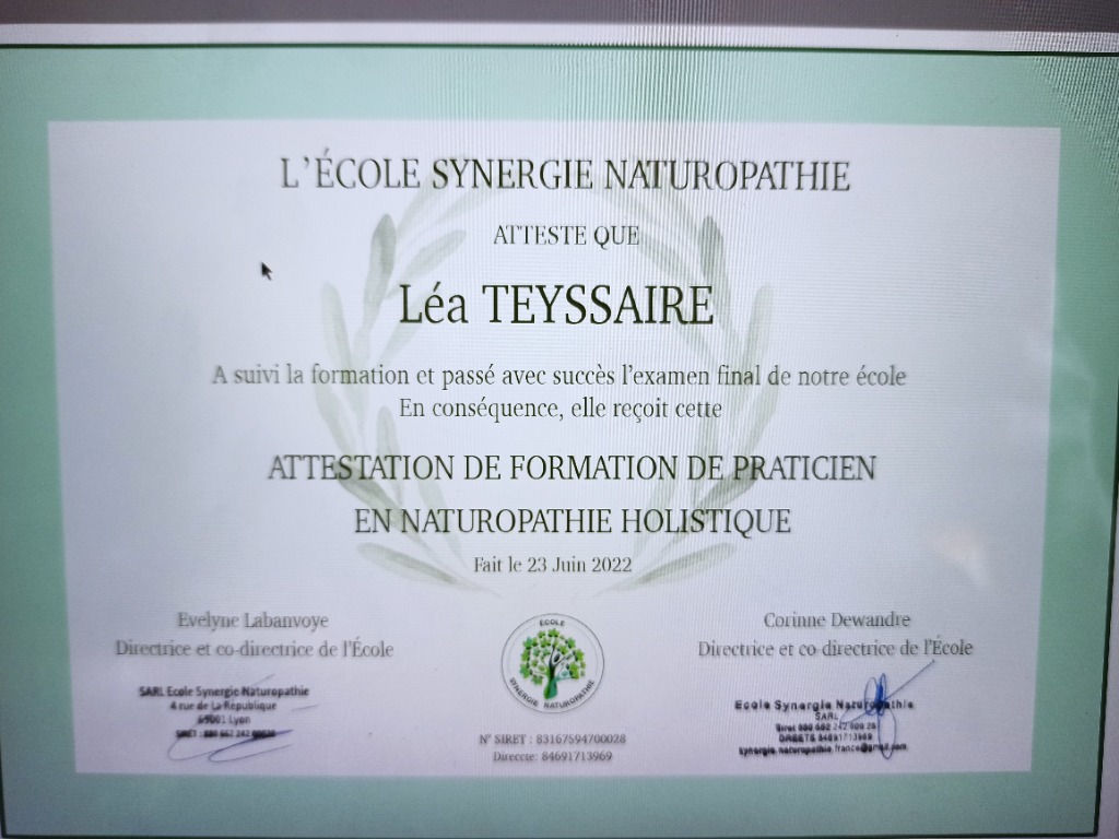 photo diplome Léa Teyssaire - MONT ET SENS