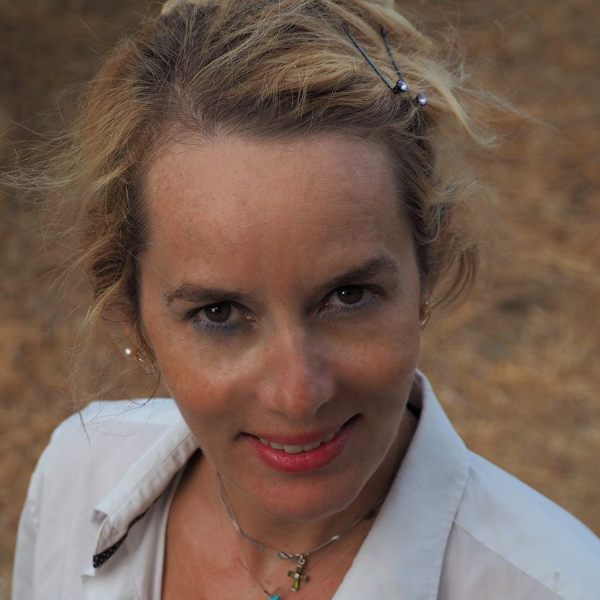 Caroline April voyance