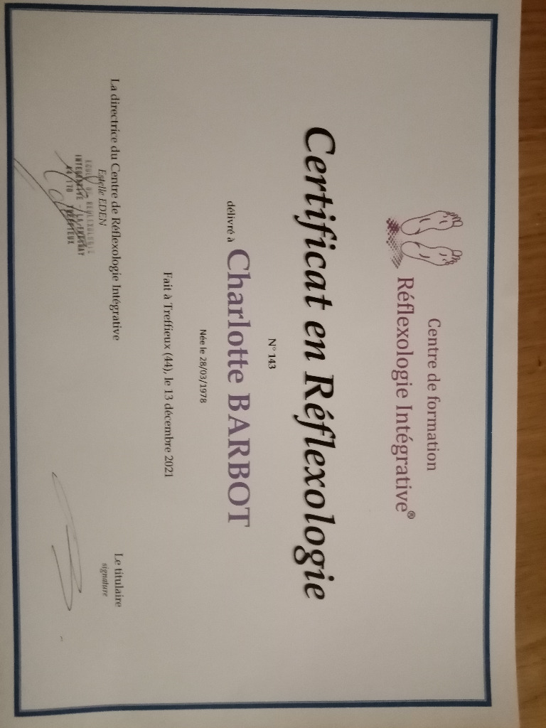 photo diplome Charlotte Barbot