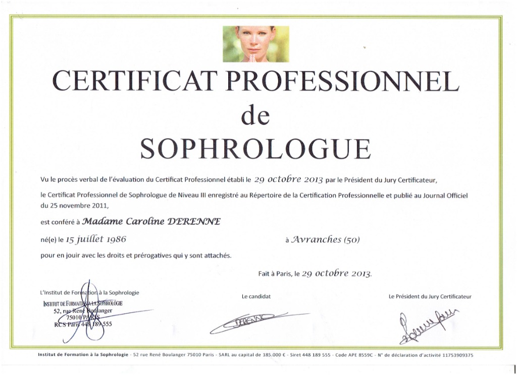 photo diplome Caroline Olivacce Derenne 