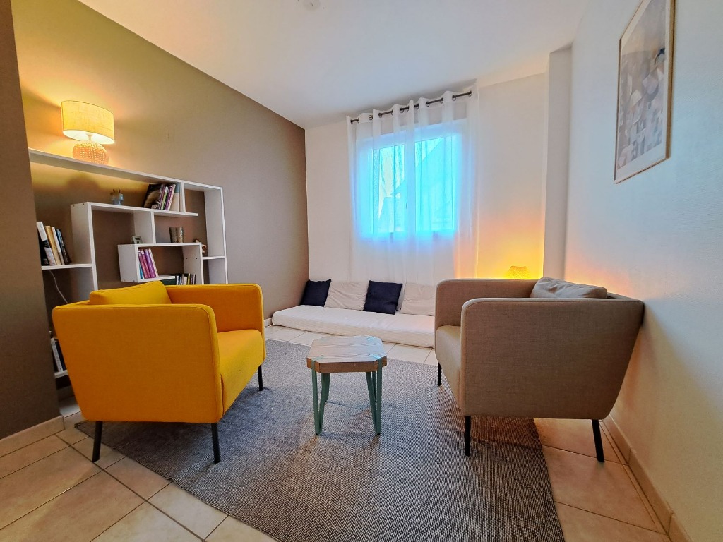 photo cabinet Laura Haines