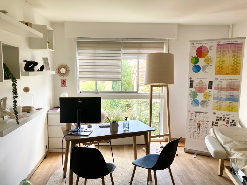 photo cabinet Claudia AVRAM