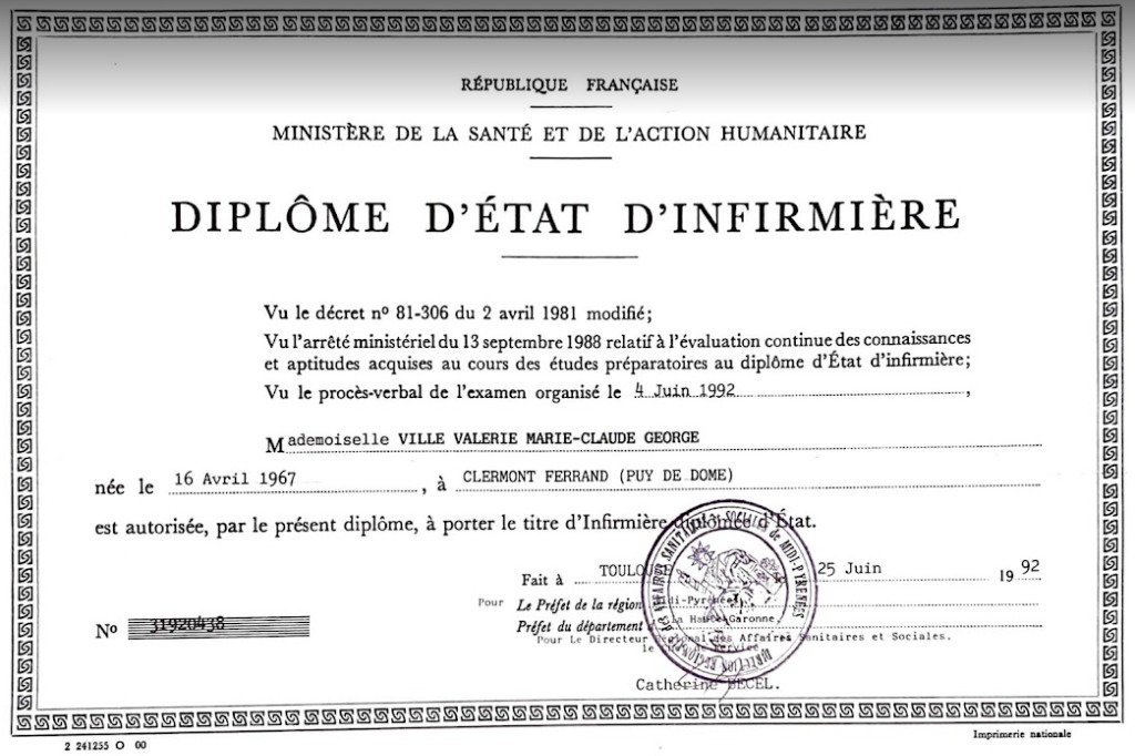 photo diplome Valerie Ville  hypnose valerie ville