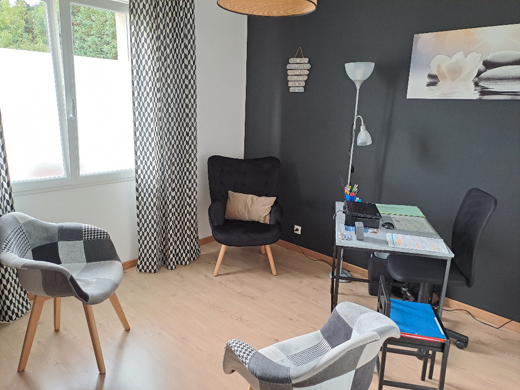 photo cabinet Dolorès Finaz