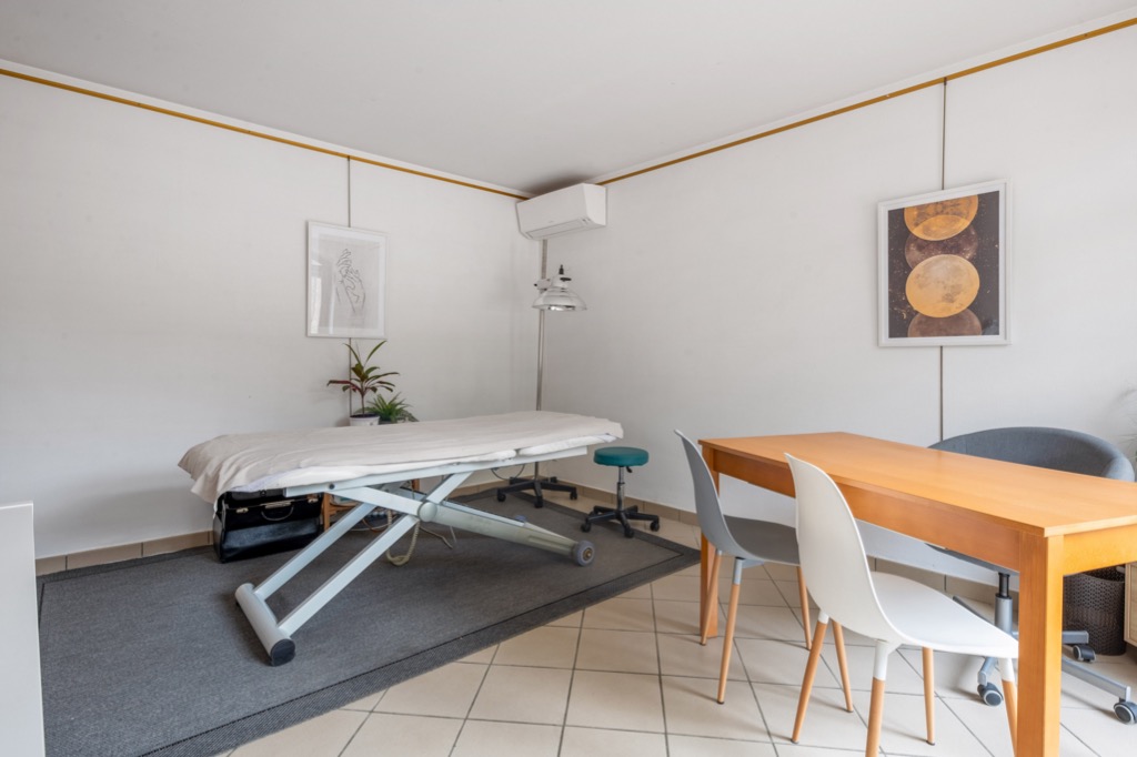 photo cabinet Adrien Moine