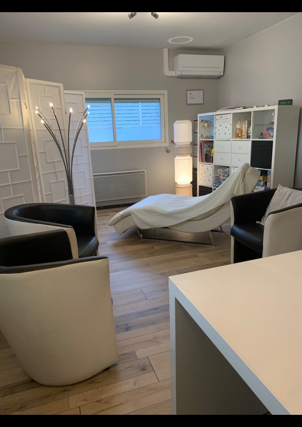 photo cabinet Reine VALENSOL