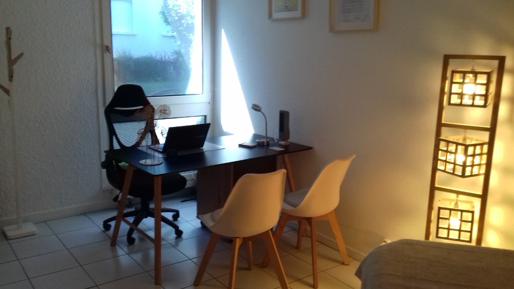 photo cabinet Cécile Castagnet