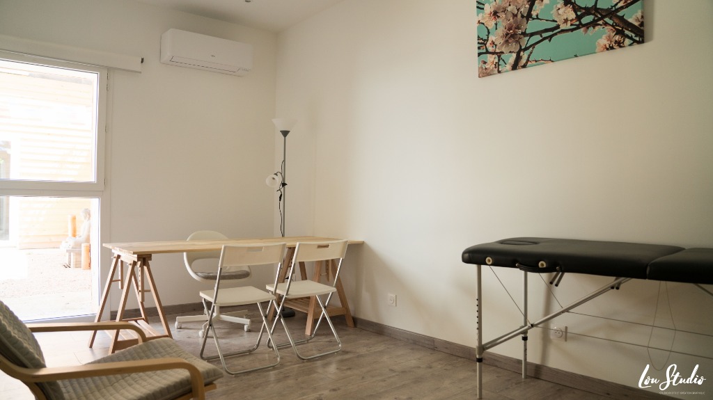 photo cabinet La  Shanty Maison, maison du bien-être et du devel