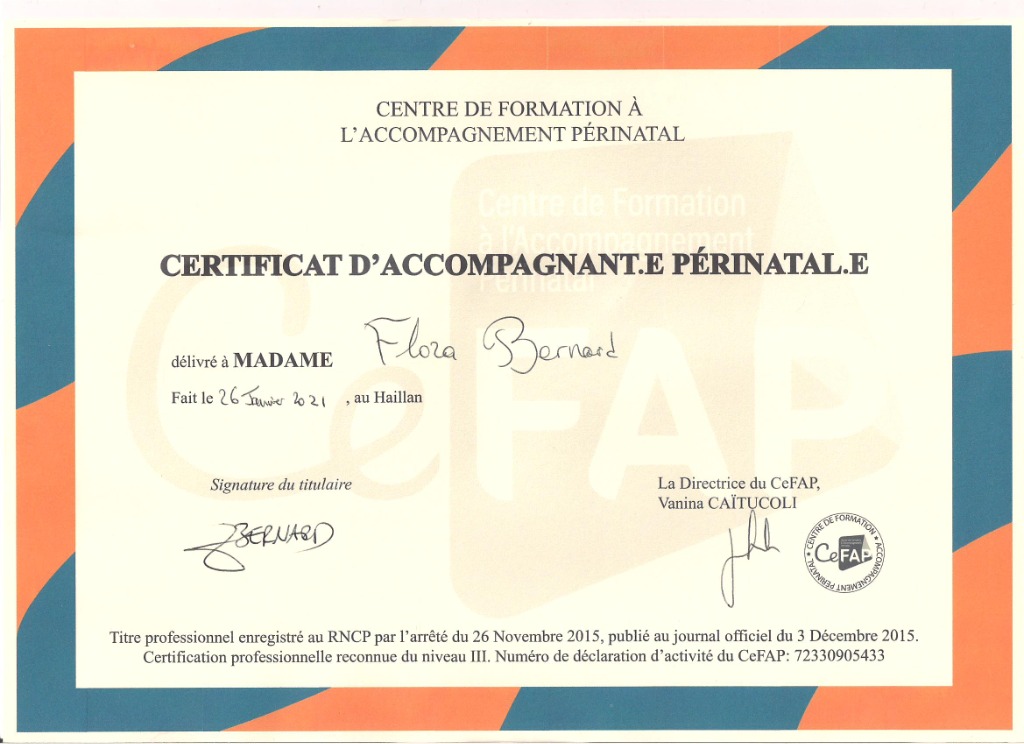 photo diplome Flora BERNARD