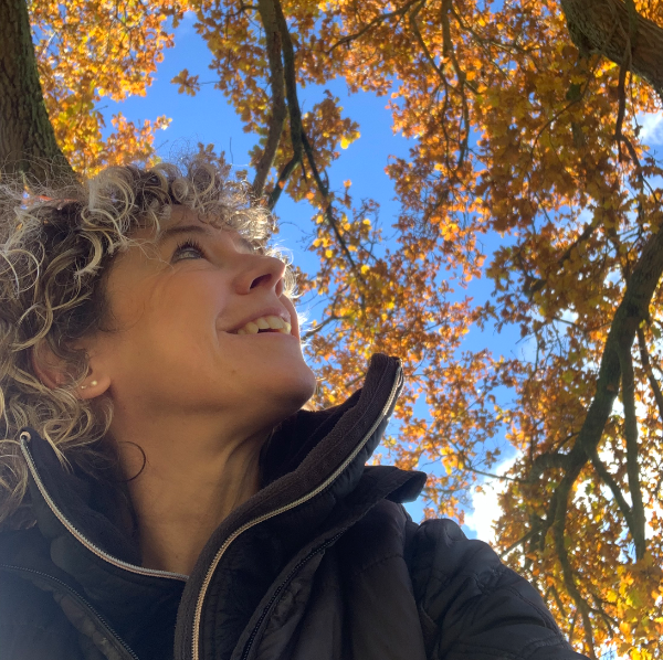 Julie NOUAILLE-Réflexologie Plantaire/NIROMATHÉ