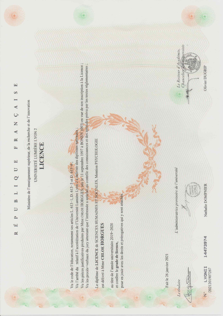 photo diplome Chloé Horgues