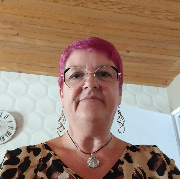 MARIE NOELLE LEININGER